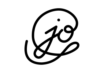 Logotipo de estilo escritura a mano que representan las iniciales de mi nombre, jota, o y una g. La g engloba todo el resto de letras con un trazo ovalado.